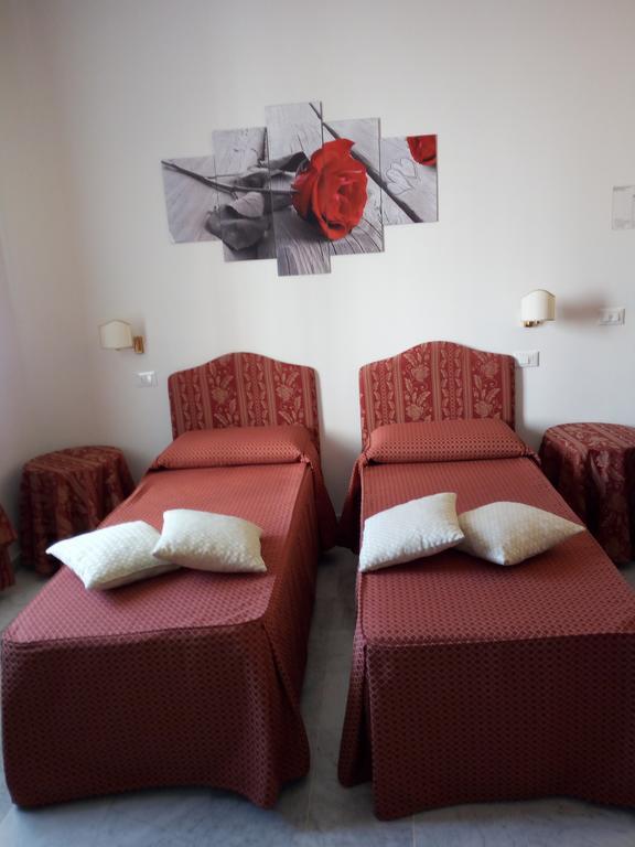 Lady Rose Bed & Breakfast Пиза Экстерьер фото