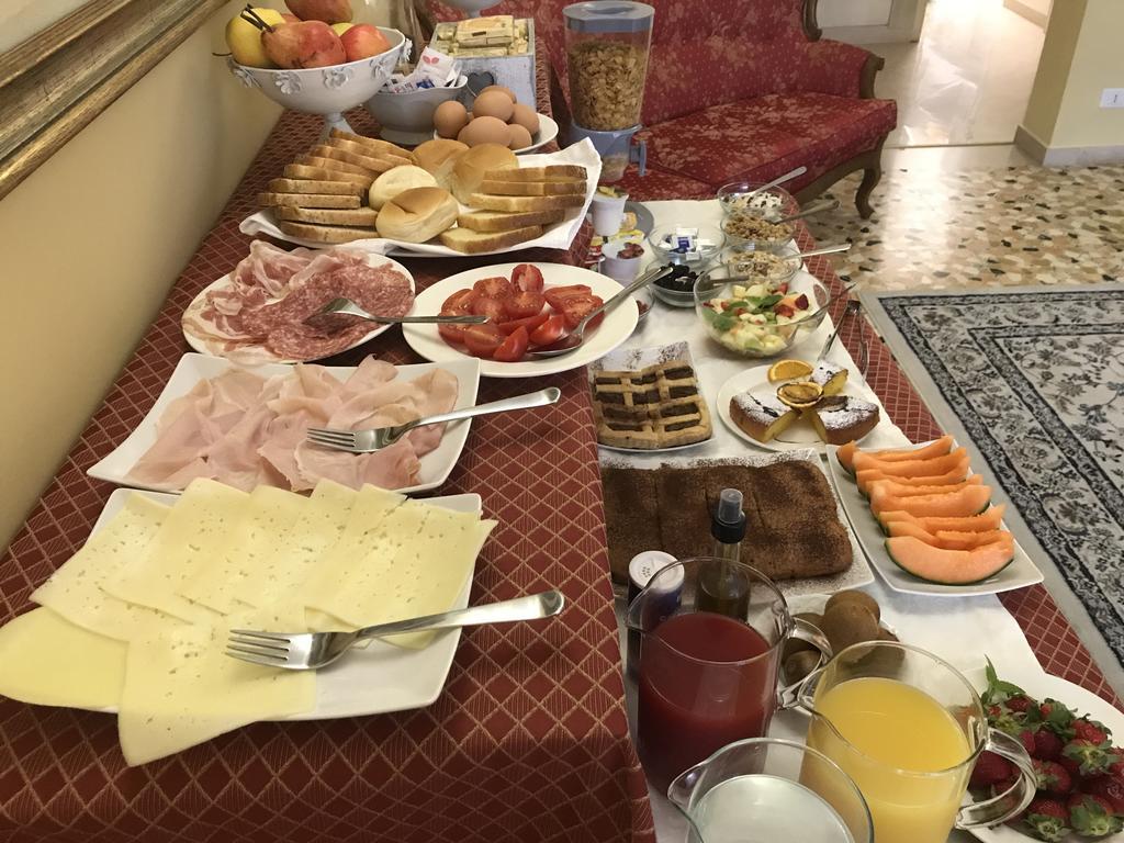 Lady Rose Bed & Breakfast Пиза Экстерьер фото
