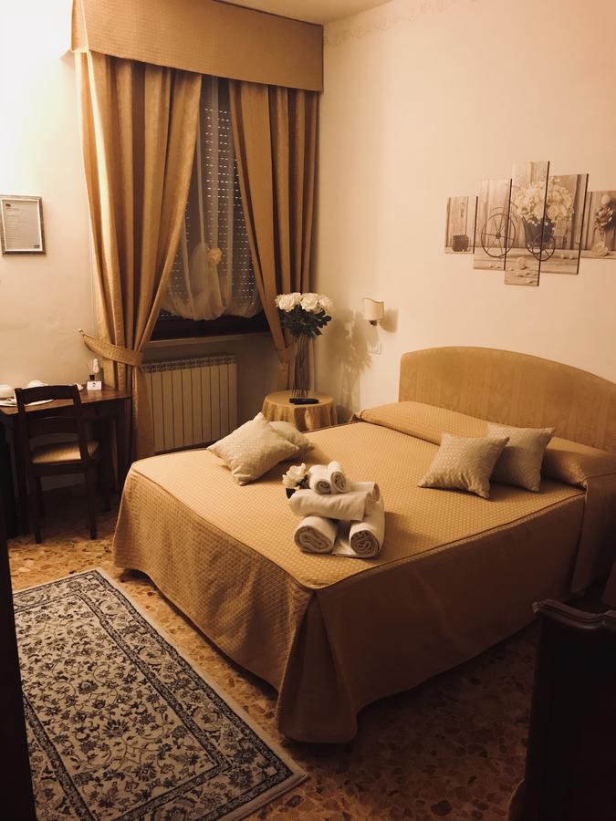 Lady Rose Bed & Breakfast Пиза Экстерьер фото