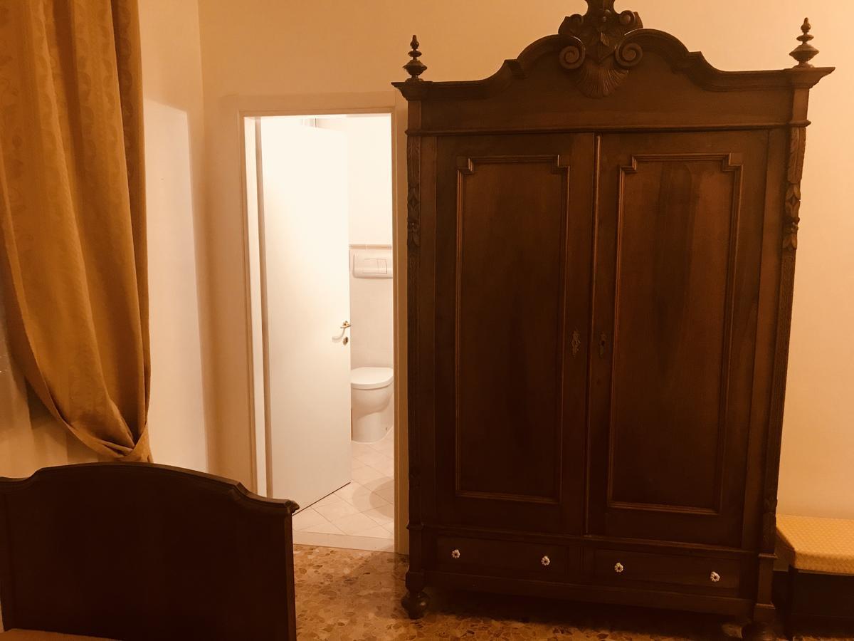 Lady Rose Bed & Breakfast Пиза Экстерьер фото
