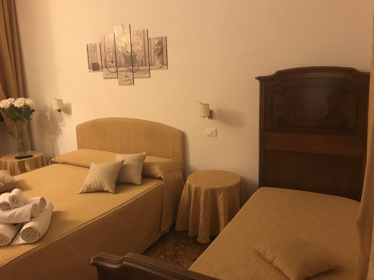 Lady Rose Bed & Breakfast Пиза Экстерьер фото