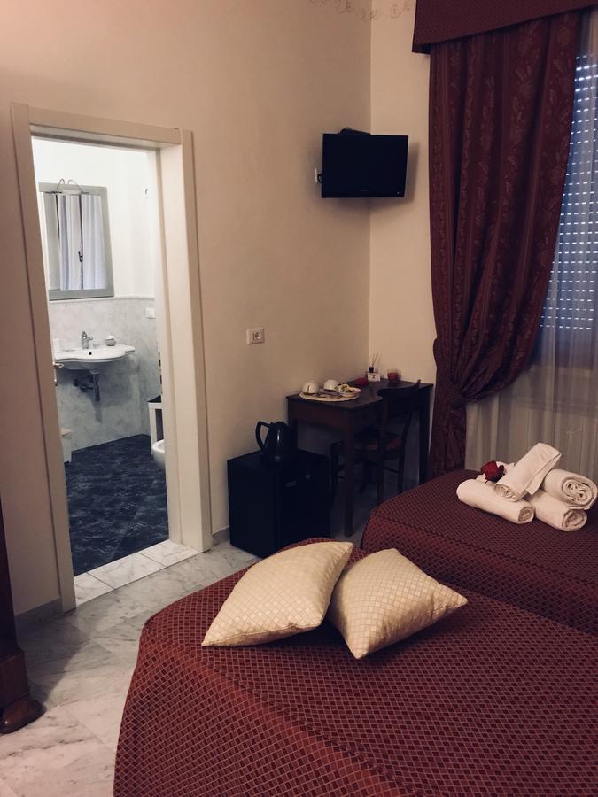 Lady Rose Bed & Breakfast Пиза Экстерьер фото